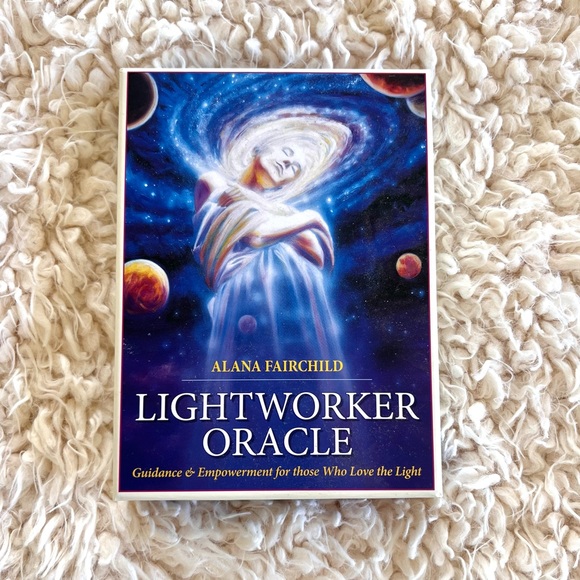 Lightworker Oracle - Picture 1 of 6